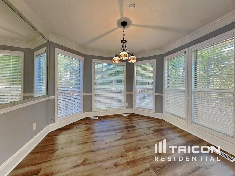 Building Photo - 1770 River Bluff Rd