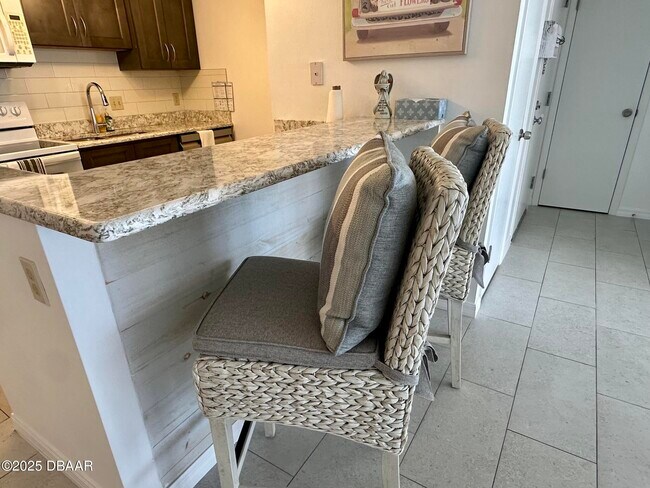 Building Photo - 2828 N Atlantic Ave