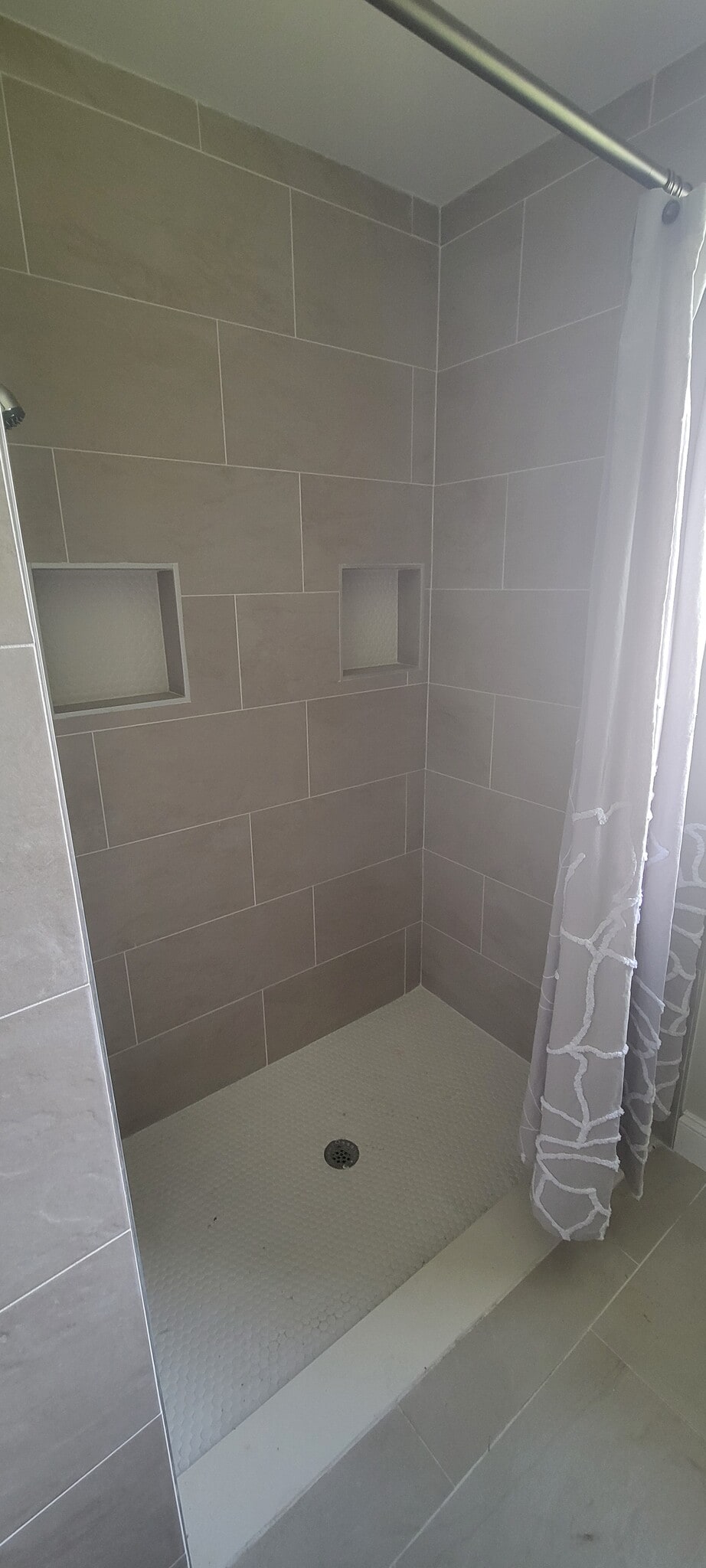 Master shower - 9160 Aster Rd