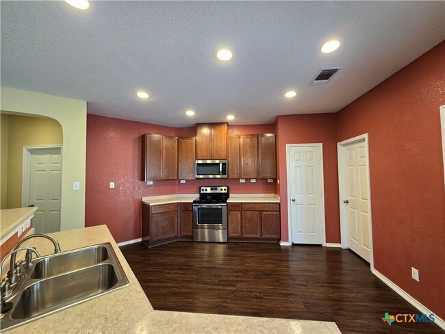 Building Photo - 1492 Jordan Crossing