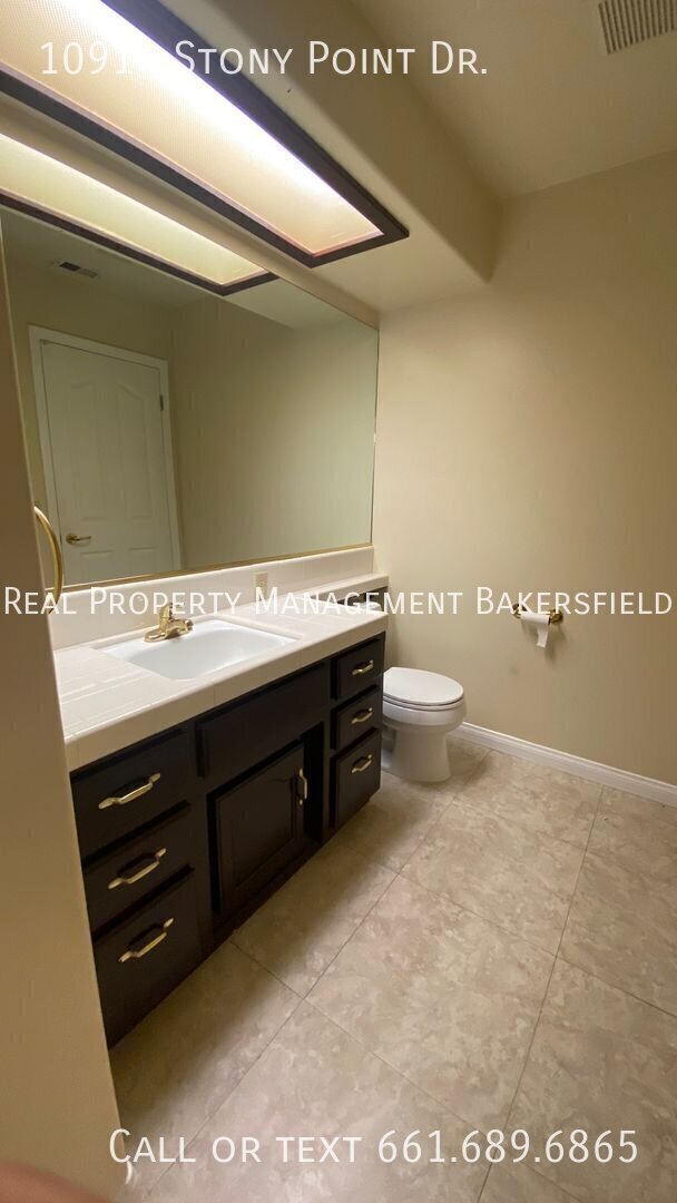 Building Photo - 10916 Stony Point Dr