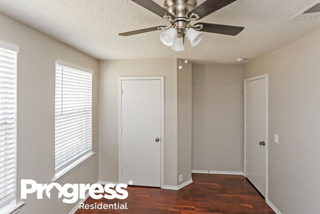 Building Photo - 230 Westminster Dr