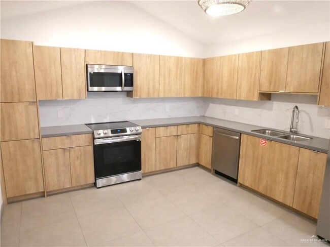 Building Photo - 23 East St