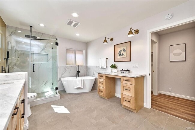 Building Photo - 750 N Northcape Ave