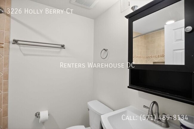 Building Photo - 3226 Holly Berry Ct