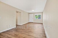 Building Photo - 466 N Adair St