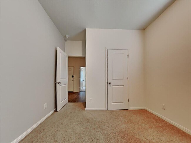 Building Photo - 13101 John Calhoun Dr