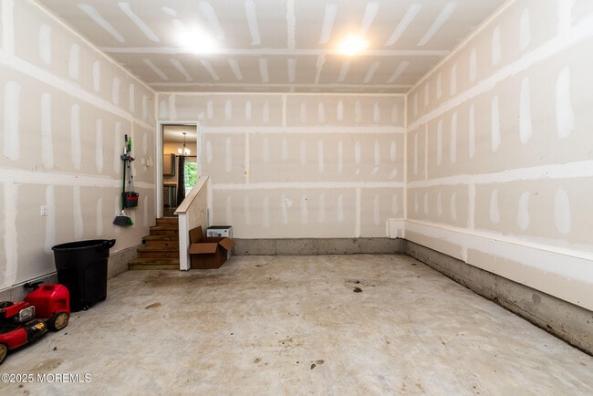 Building Photo - 22 Nautilus Dr