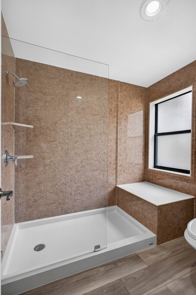 Building Photo - 13085 Belhaven Ct