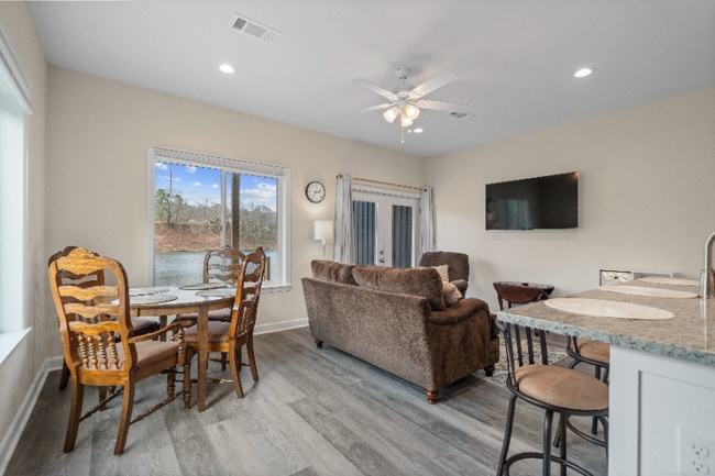 Building Photo - 165 Pebble Beach Pl