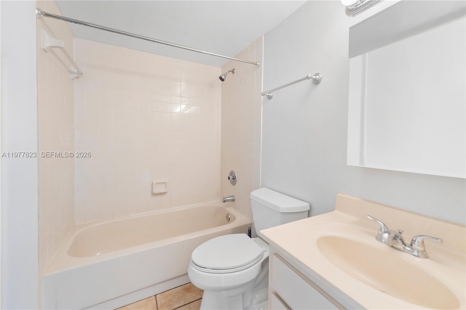 Building Photo - 9140 SW 123rd Ct