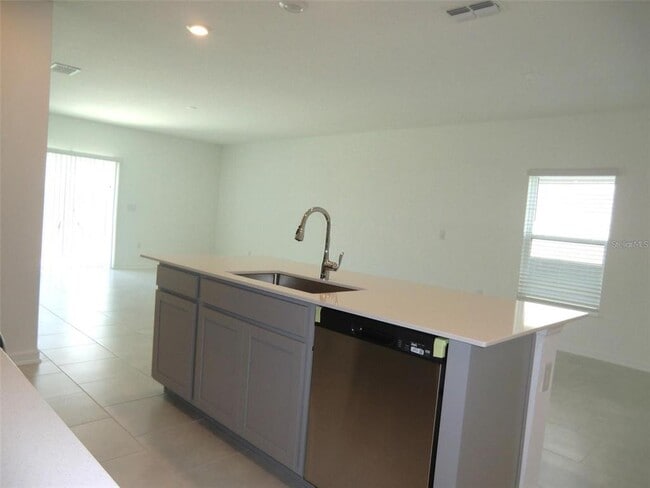 Building Photo - 364 Loch Ct