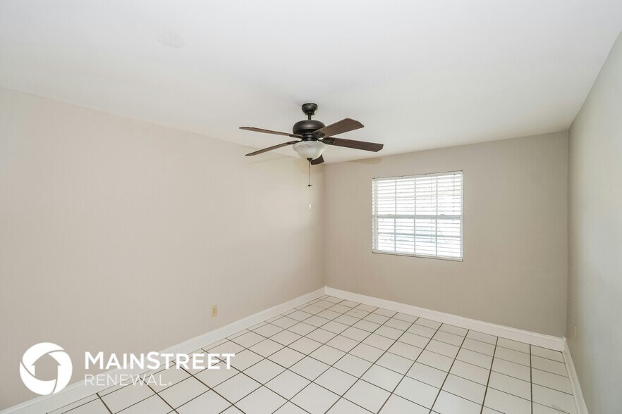 Building Photo - 2130 Liscard Rd W