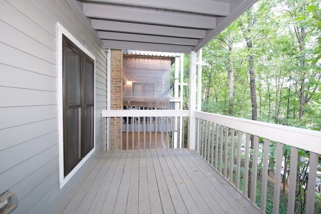 Building Photo - 225 Warm Springs Cir