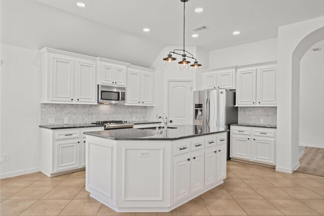Building Photo - 28410 Stonestead Dr