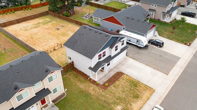 Building Photo - 111 Carver Walk SE