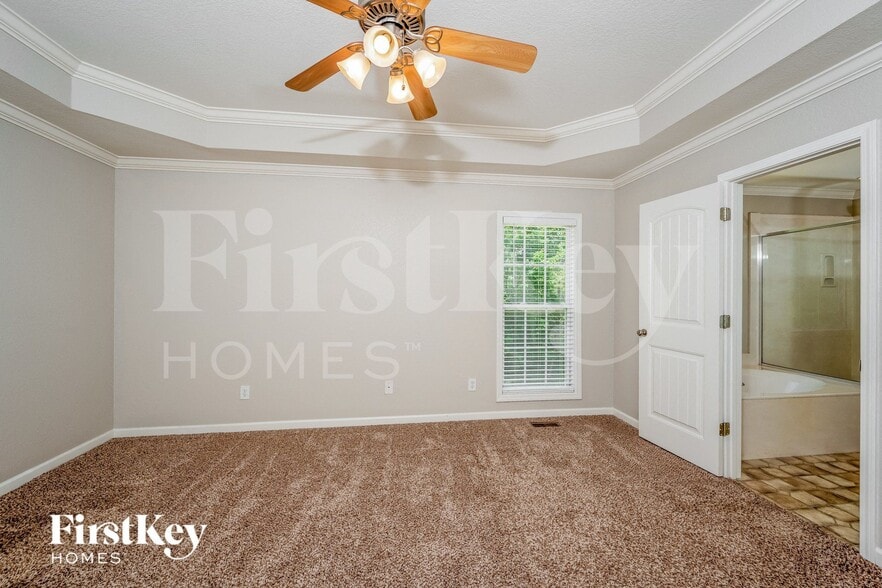 Building Photo - 29 Parkwood Dr