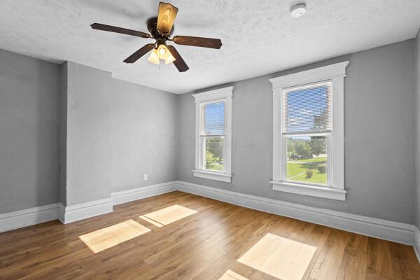 Building Photo - 571 Gilbert St