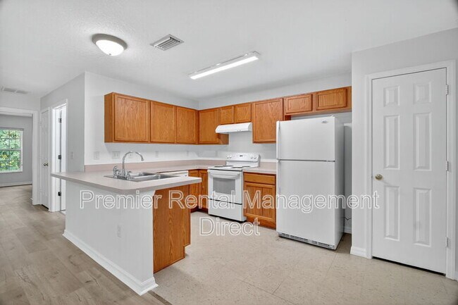 Building Photo - 525 Paulling Dr