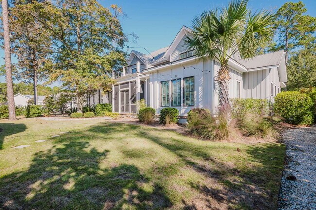 Building Photo - Stunning Custom Home in Palmetto Bluff