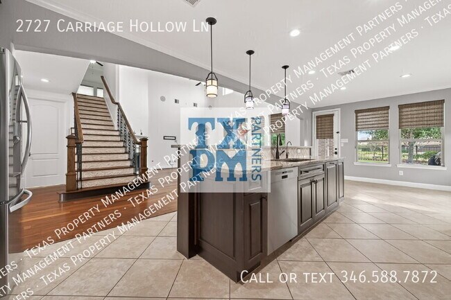 Building Photo - 2727 Carriage Hollow Ln