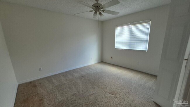 Building Photo - 7884 Bay Meadows Dr