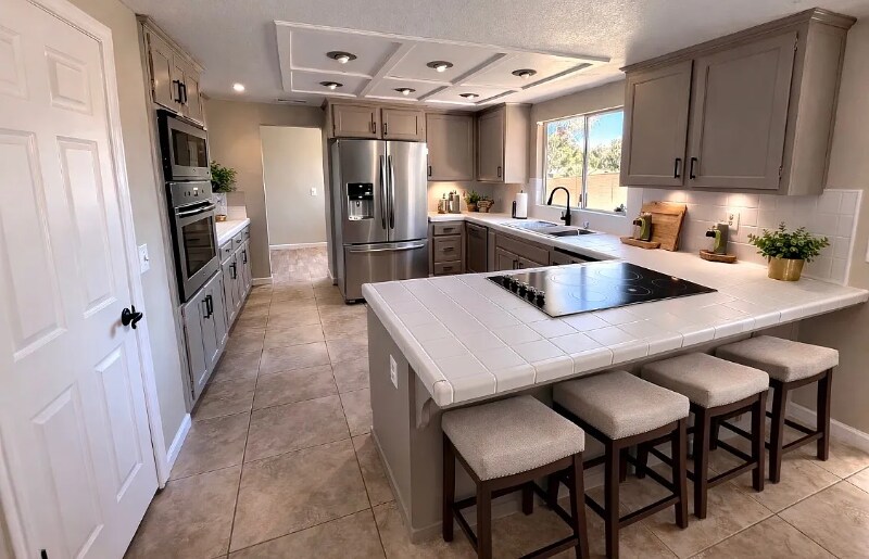 Building Photo - 21910 Hansen Ave