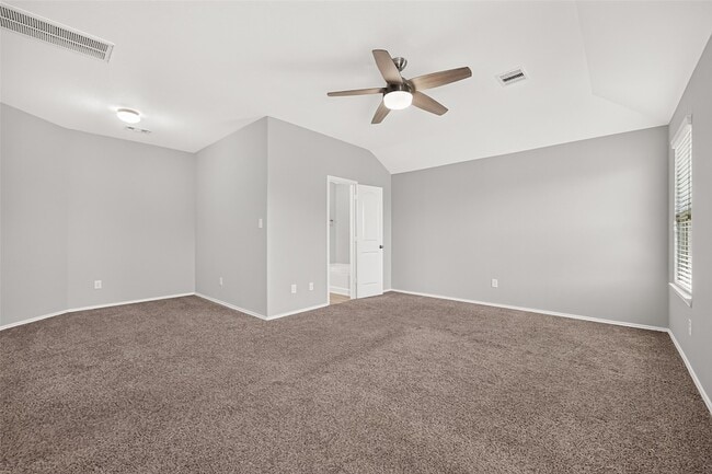 Building Photo - 6014 Namika St