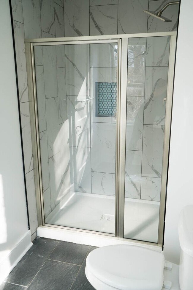 Building Photo - Lovely, Renovated Vintage 3 BR Home! Off-Street Parking, Covered Porch & Patio; Dogs Ok!