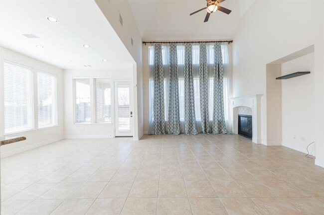 Building Photo - 2822 Ember Pass Ln