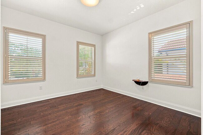 Building Photo - 10134 Royal Island Ct