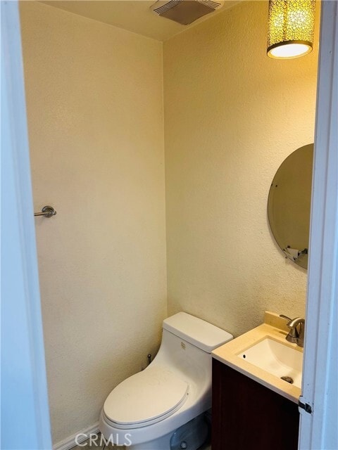 Building Photo - 3701 Summer Ln