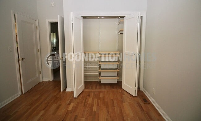 Building Photo - Charming Mill Valley Home with Backyard Office – Prime Boyle Park Location, Just a 5-Minute Walk ...