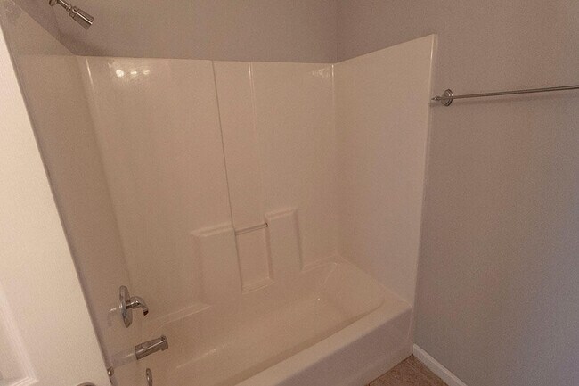 Building Photo - 1945 Center St