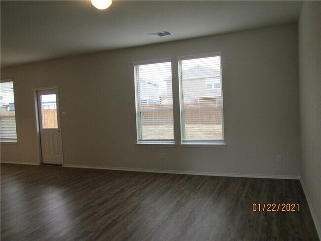 Building Photo - 128 Green Egret Wy