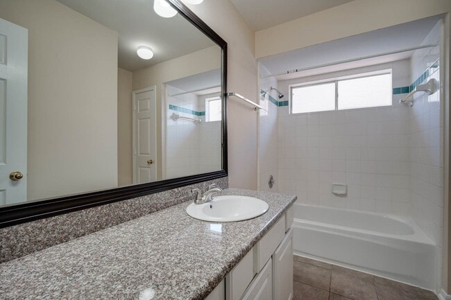 Building Photo - 4202 Cantrell Ct