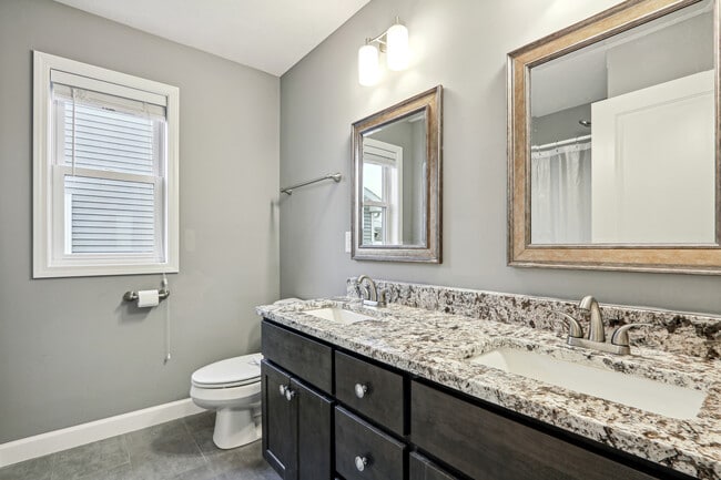 Building Photo - 4533 Nicklaus Dr