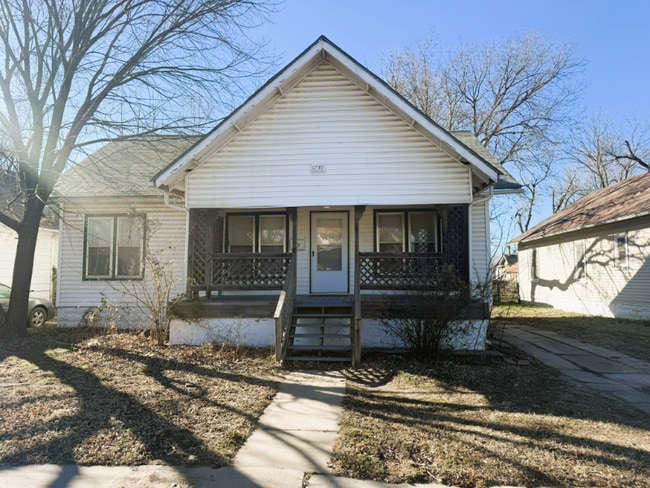 Building Photo - 1739 S Water St