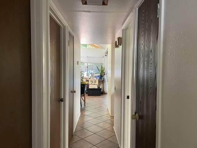 Building Photo - Highly desirable North Davis cul-de-sac