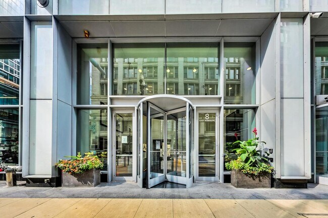 Building Photo - 8 E Randolph St
