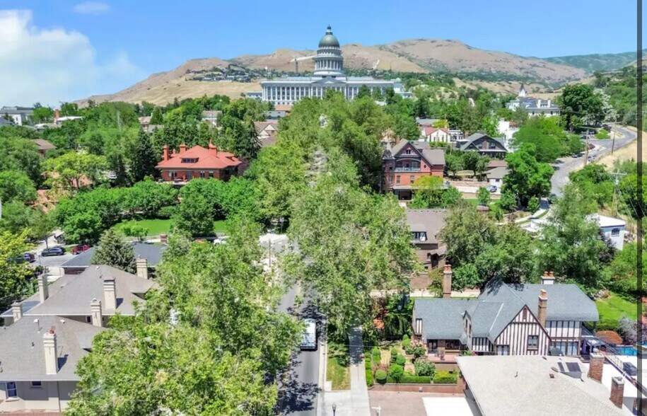 Building Photo - 29 S State St