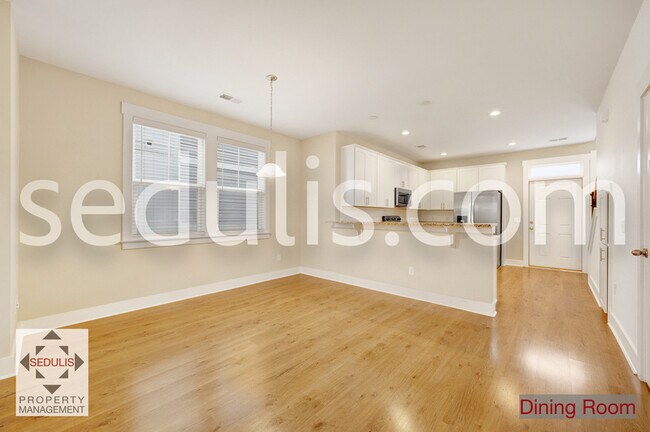 Building Photo - 3923 Four Poles Park Dr