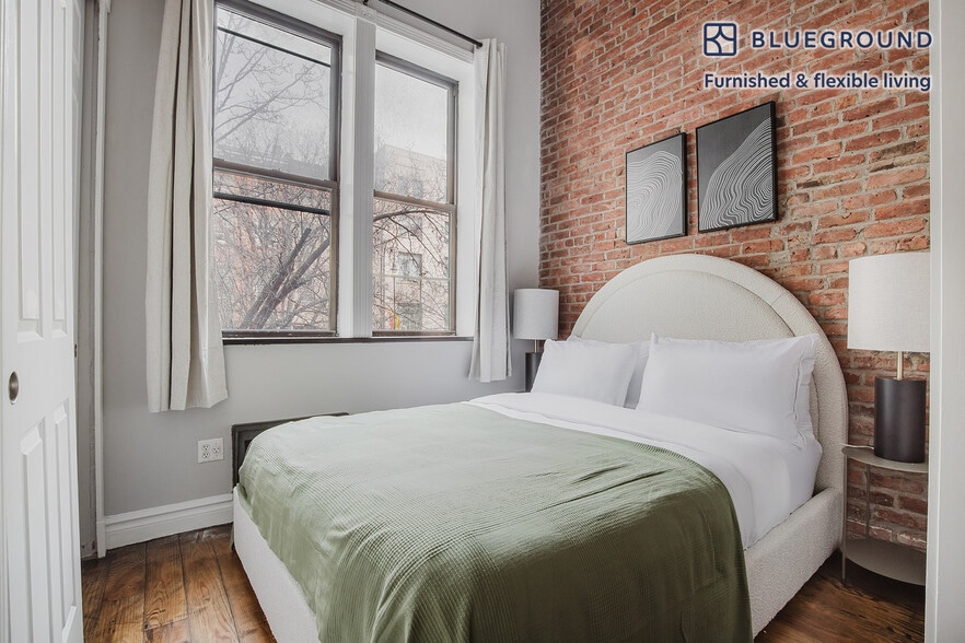 Building Photo - 234 E 14th St