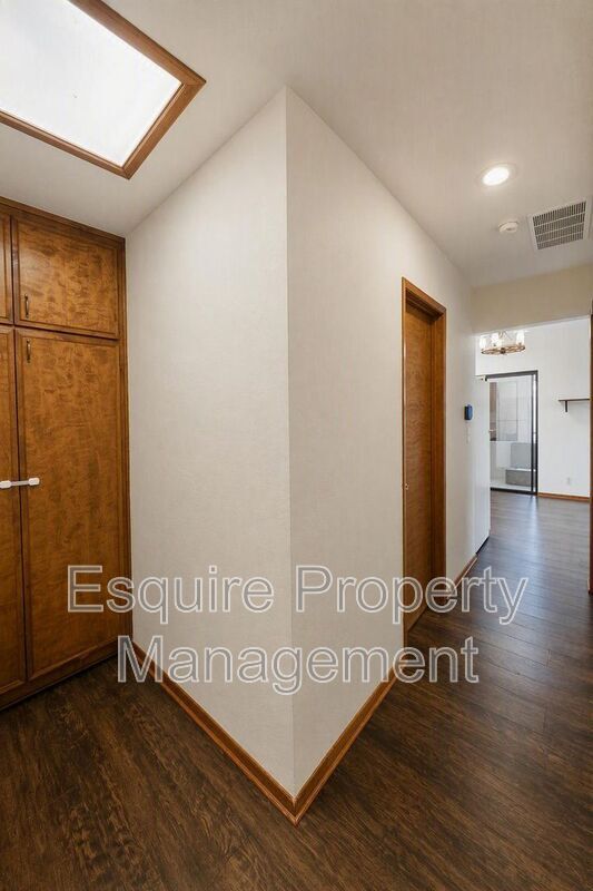 Building Photo - 4290 Aspen Ln