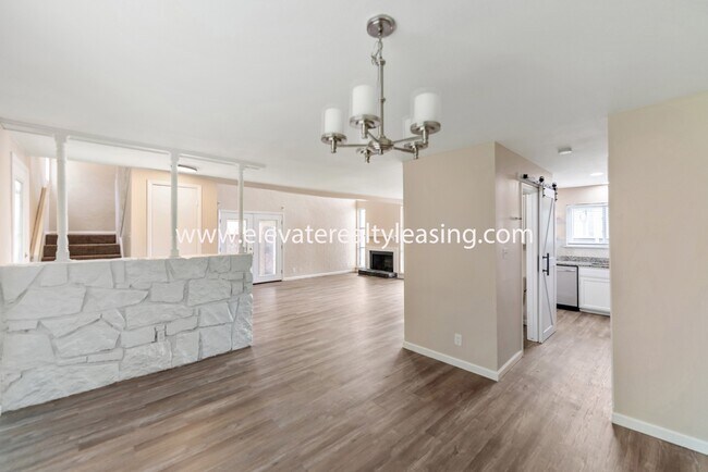 Building Photo - 7371 S Yale Ave
