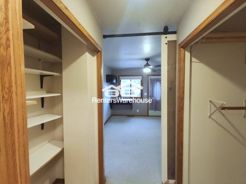 Building Photo - 765 US-63