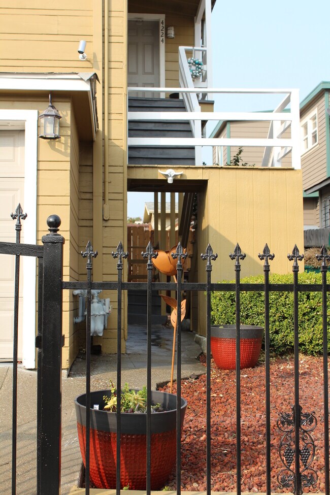 Building Photo - 4224 Carrington St