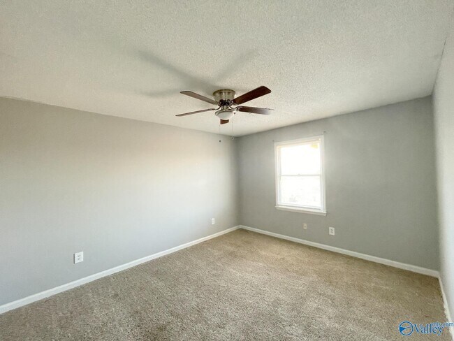 Building Photo - 1507 Halston Cir NW