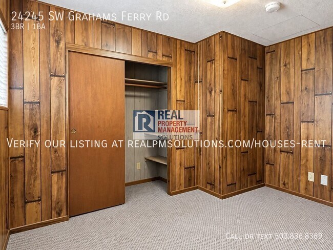 Building Photo - 24245 SW Grahams Ferry Rd