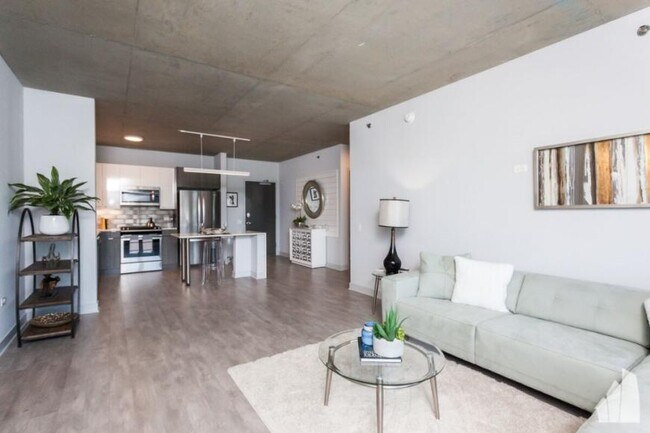 Primary Photo - 2 bedroom in CHICAGO IL 60613